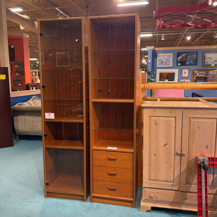 Tall Shelving Unit w/ Glass (KL)