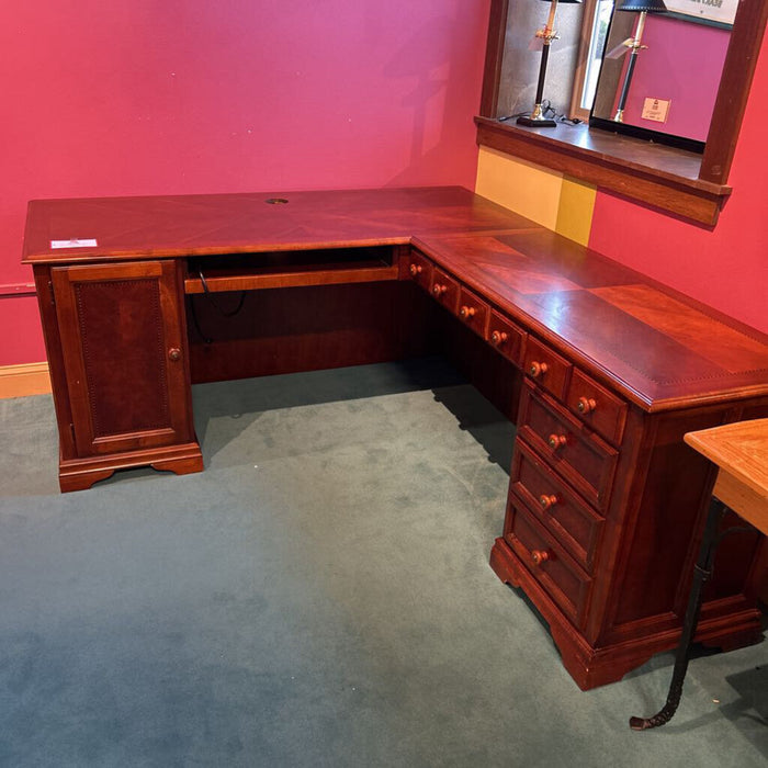 Cherry L Desk (LSH)