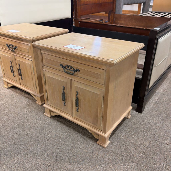 2-Door LW Nightstand(TI)