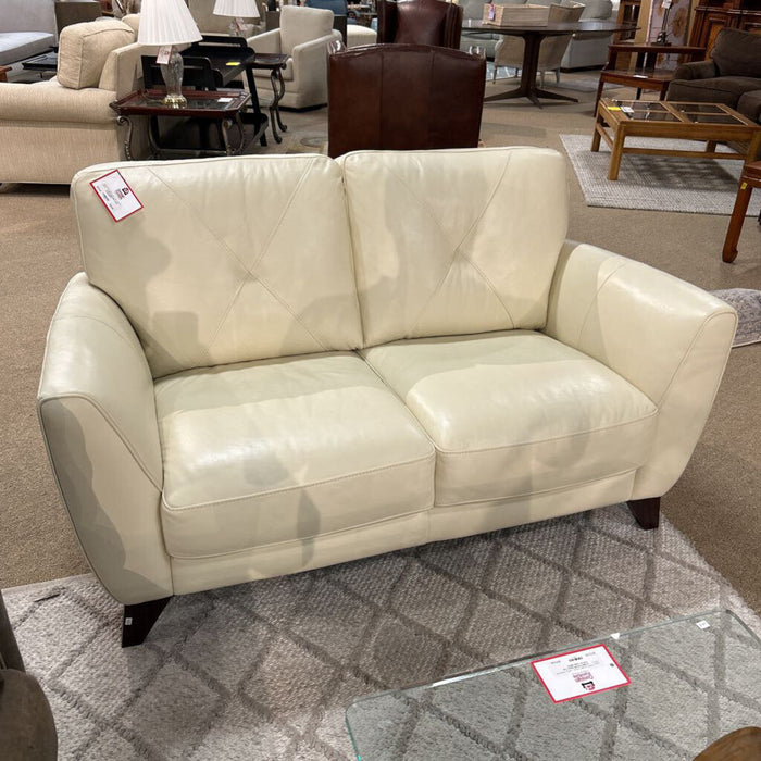 White Leather Loveseat(BTK)