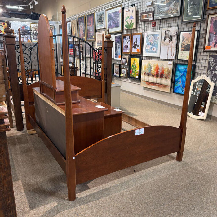 DW Stanley 4-Poster Bedframe(BAH)
