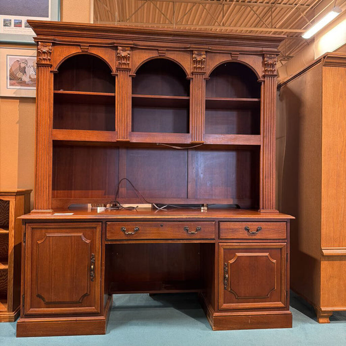 DW Hooker Desk w/ Hutch(ALK)