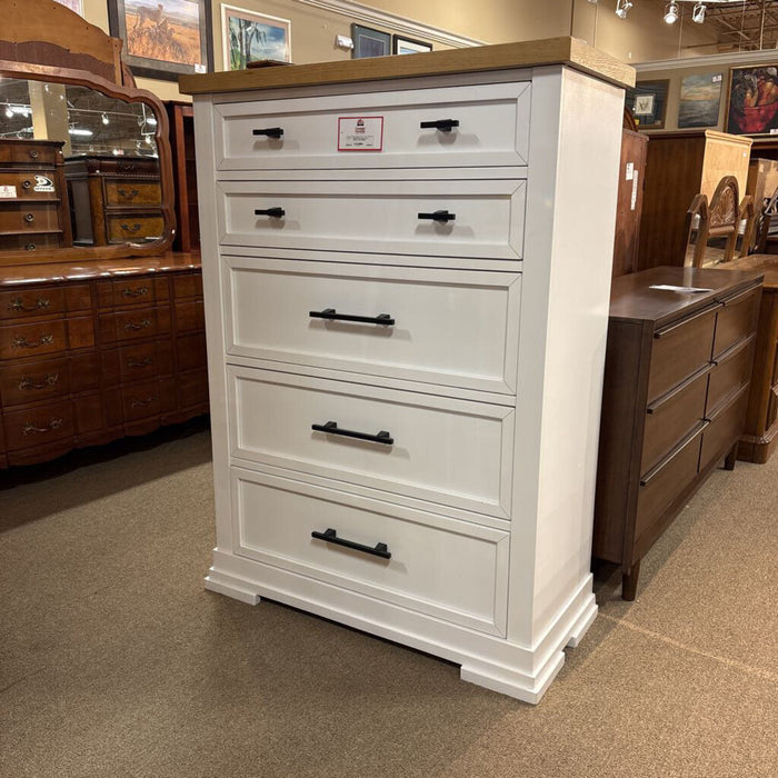 Ashbryn Five Drawer Chest (MHH)