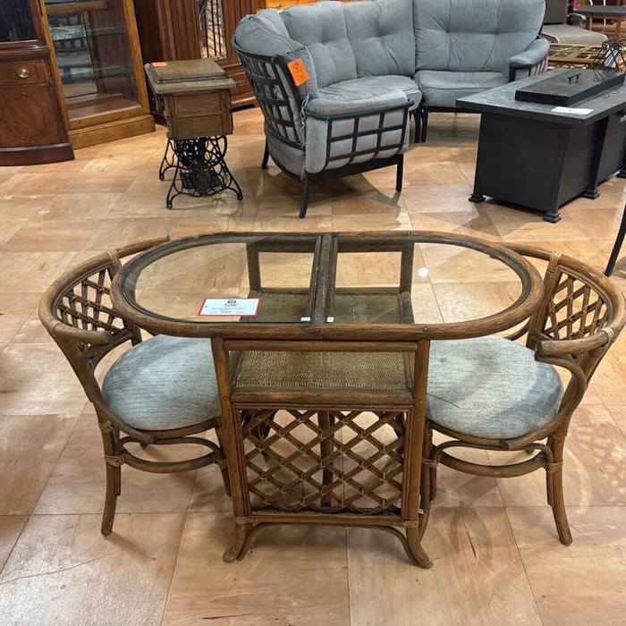 Small Rattan Table w/ 2CH's(BHA)
