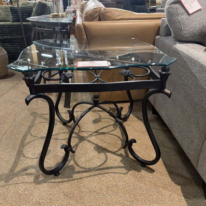 Ornate GT/Metal Base End Table(AT)