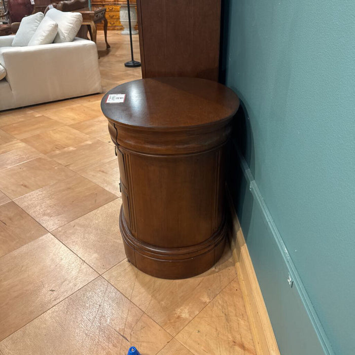 DW Rounded 2-Drawer Nightstand(TI)