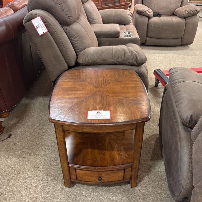DW Rounded 1-Drawer End Table(TI)