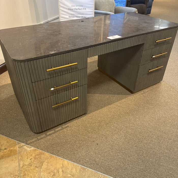 Arhous Desk (LCKH)