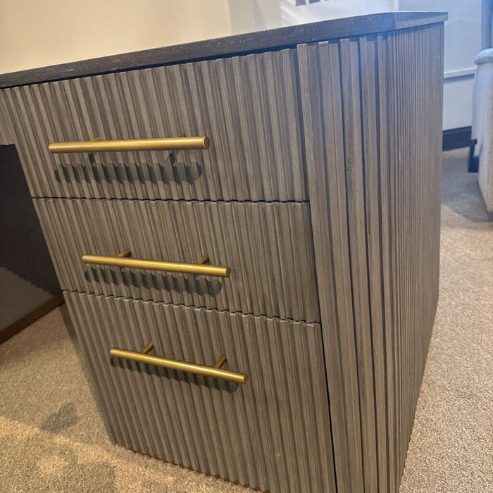 Arhous Desk (LCKH)
