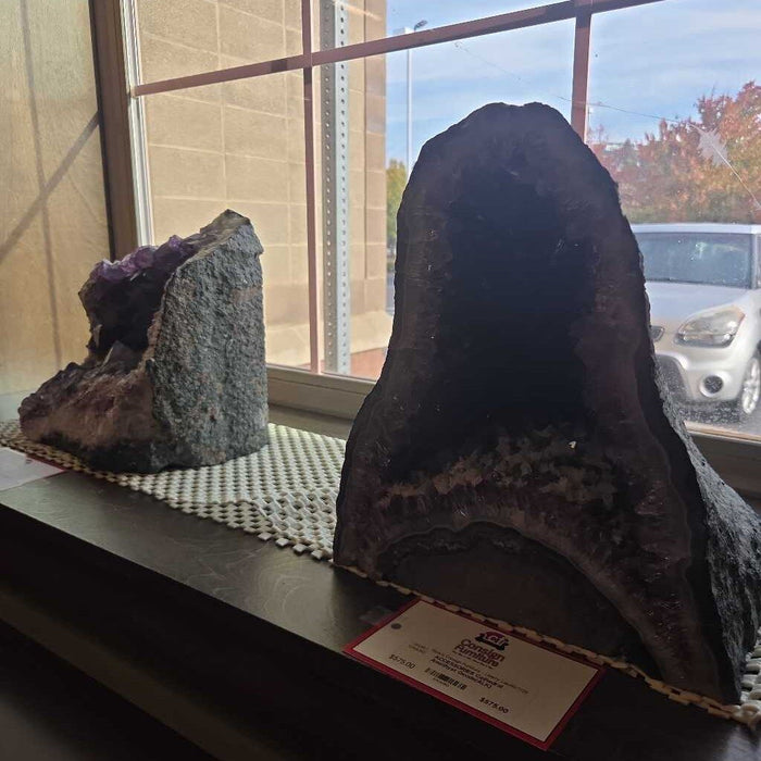 Cathedral Amethyst Geode(ALK)