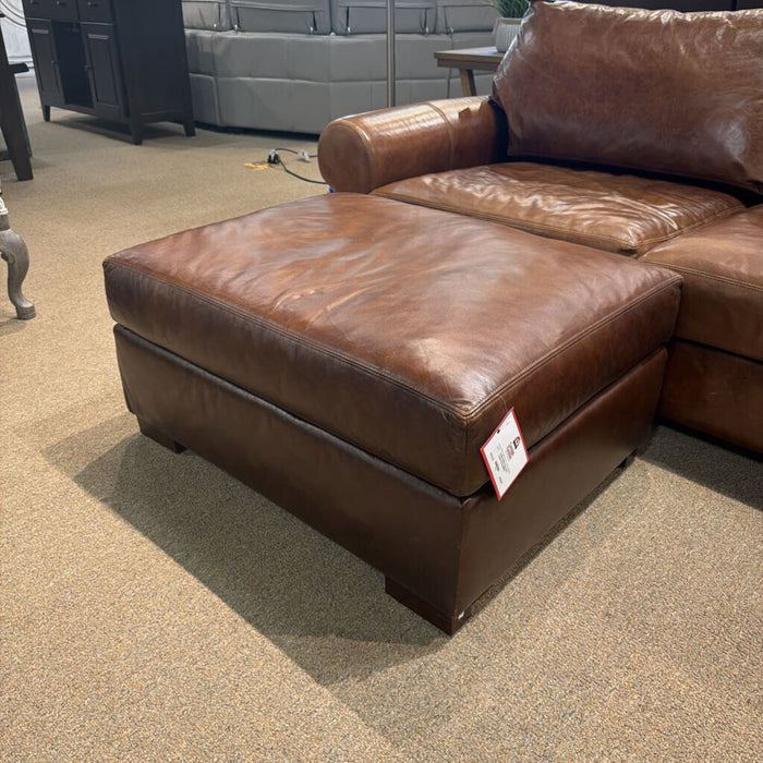 Pottery Barn Leather Ottoman(MKH)