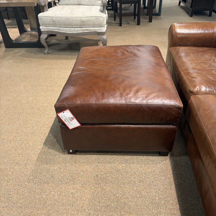Pottery Barn Leather Ottoman(MKH)