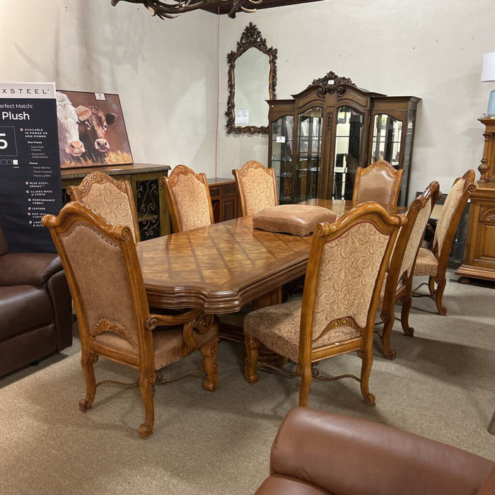 Ornate DR Table w/ 8CH + 3LF(BAHH)