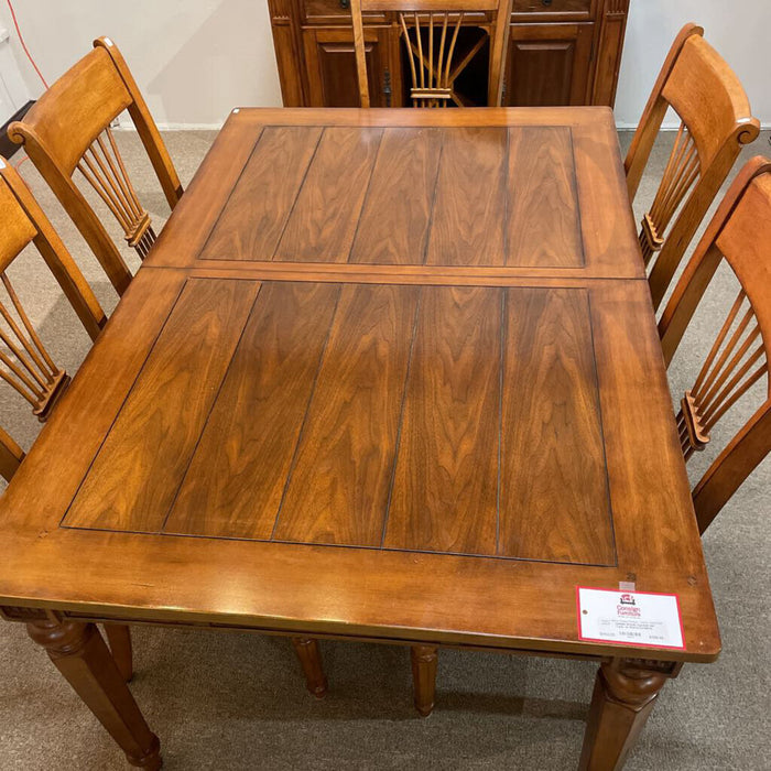 Oak/DW DR Table w/ 6CH's+1LF(MKH)