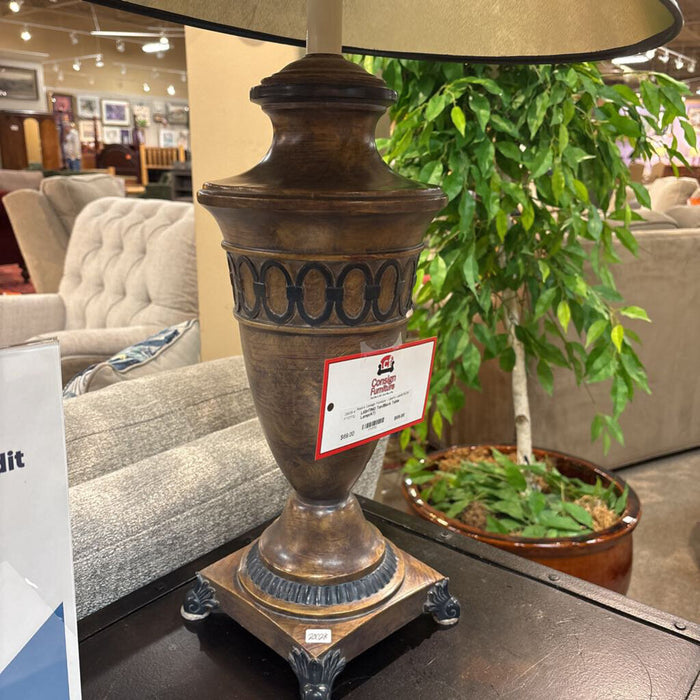 Tan/Black Table Lamp(AT)