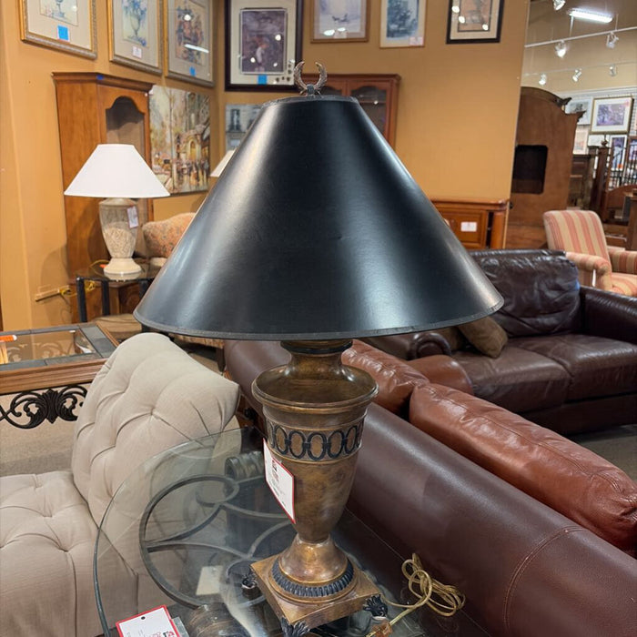 Tan/Black Table Lamp(AT)