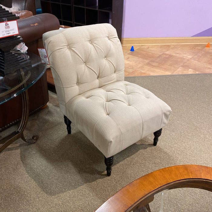 Tufted Tan Armless Chair(BHI)