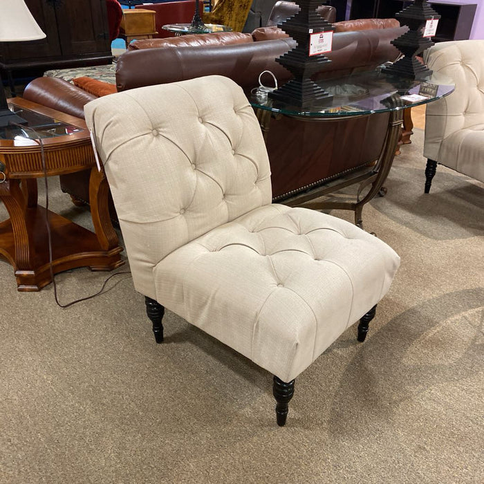 Tufted Tan Armless Chair(BHI)