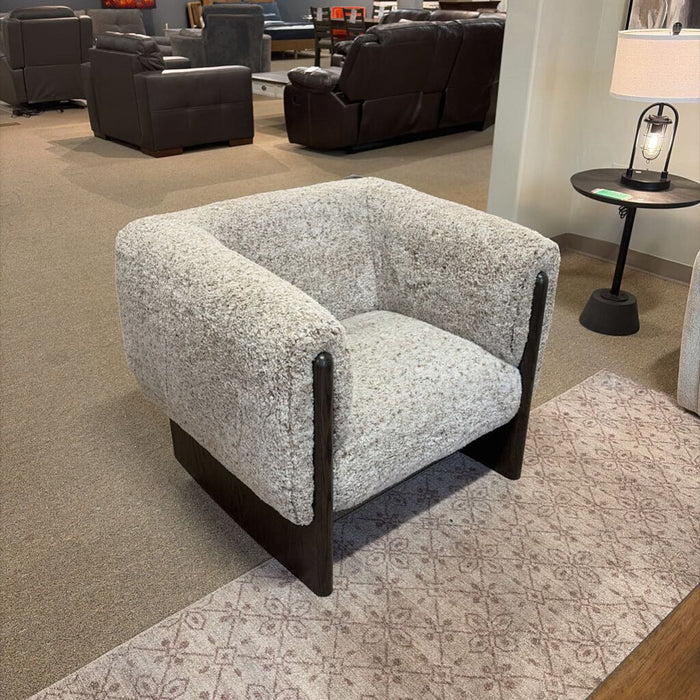 Olethea Accent Chair (MKH) (A3000808)