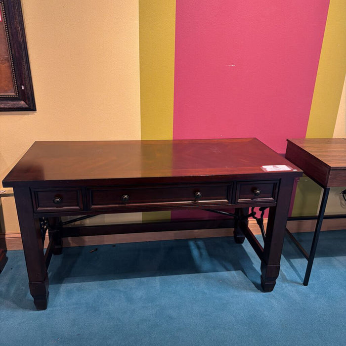 DW 3-Drawer Desk(BTK)