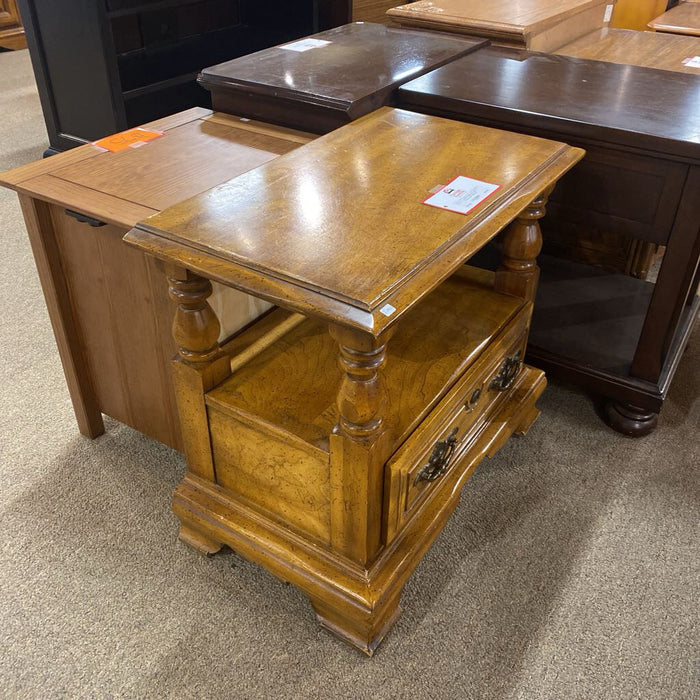 2-Tier DW 1-Drawer End Table(AT)