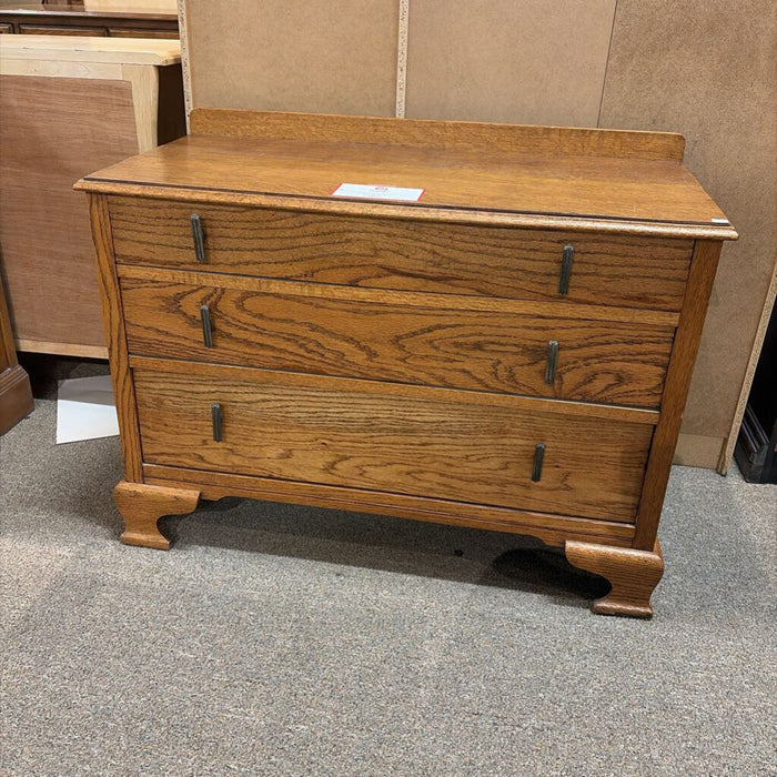 Antique Oak 3-Drawer Dresser(TI)