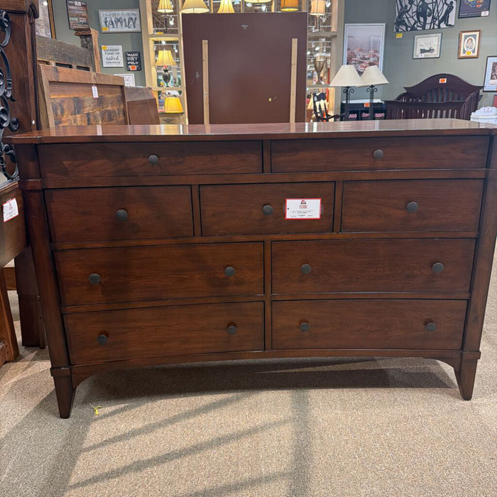 Hooker 9-Drawer Long Dresser(BBBH)