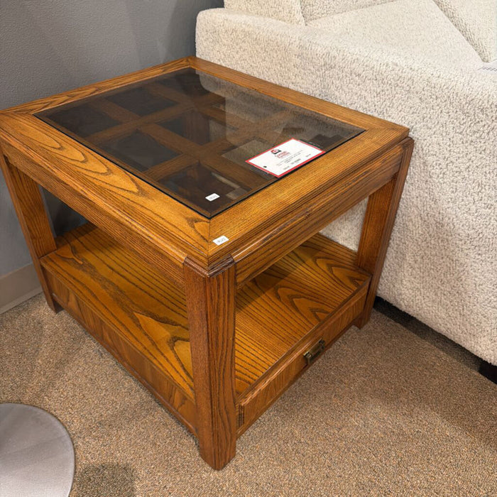 LW GT End Table(AT)