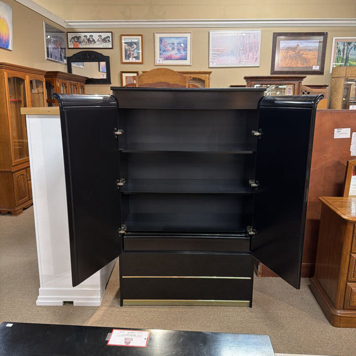 Black/Gold Accented Curio(ALK)