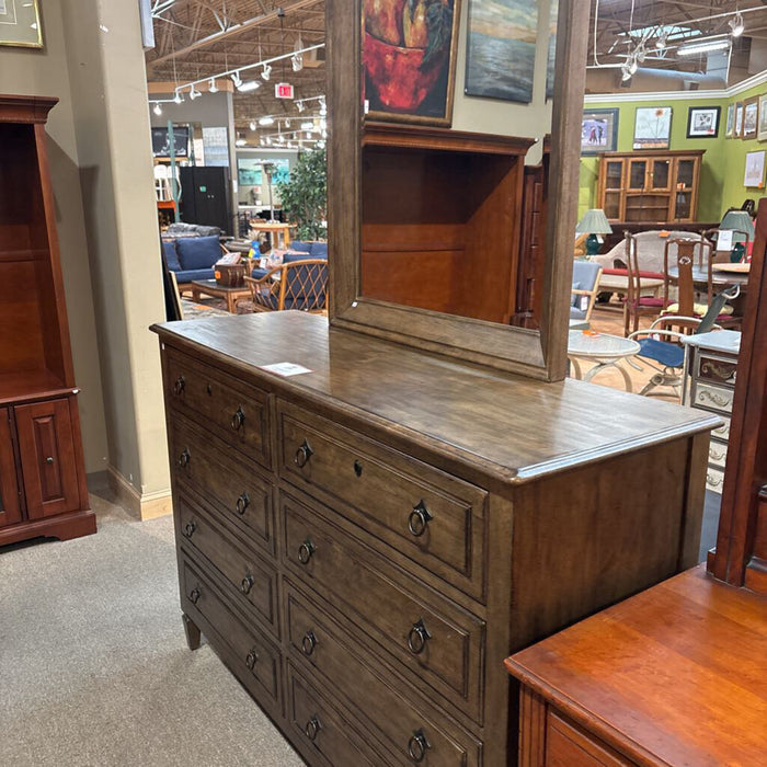 8-Drawer Kincaid Dresser w/Mirror(BLLK)