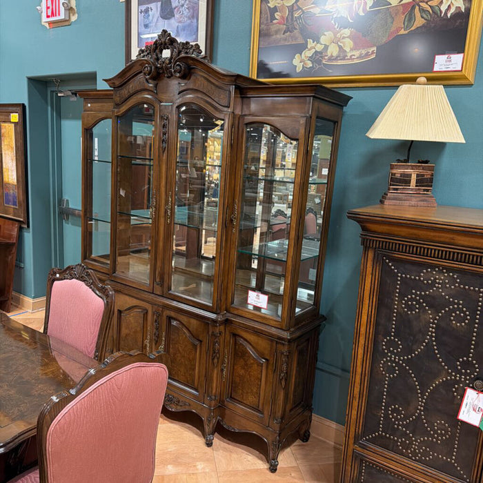 Ornate DW 4-Door China Hutch(KHK)