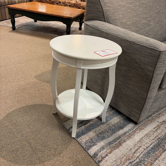 Round 2-Tier White End Table(AT)