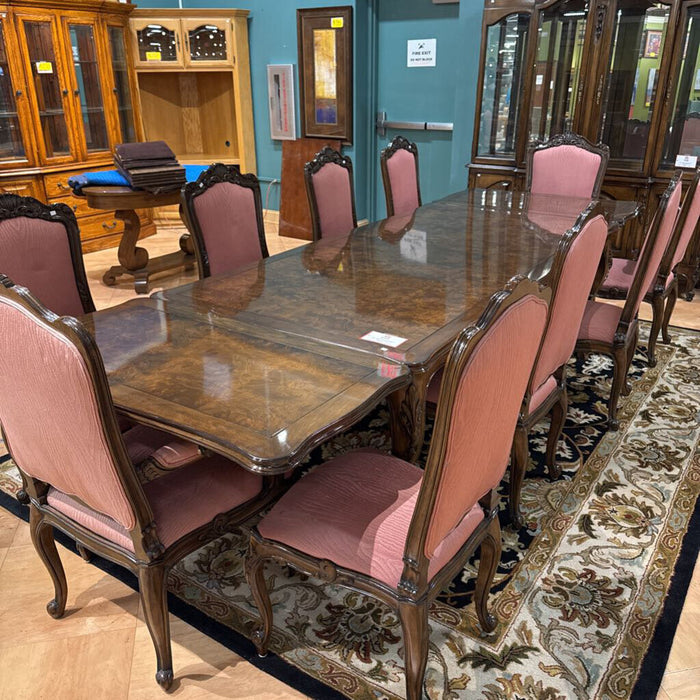 DW Ornate DR Table w/ 10 CH/2LF(SAK)