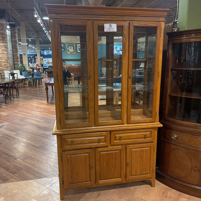 2PC Oak/LW DR Hutch(BAH)