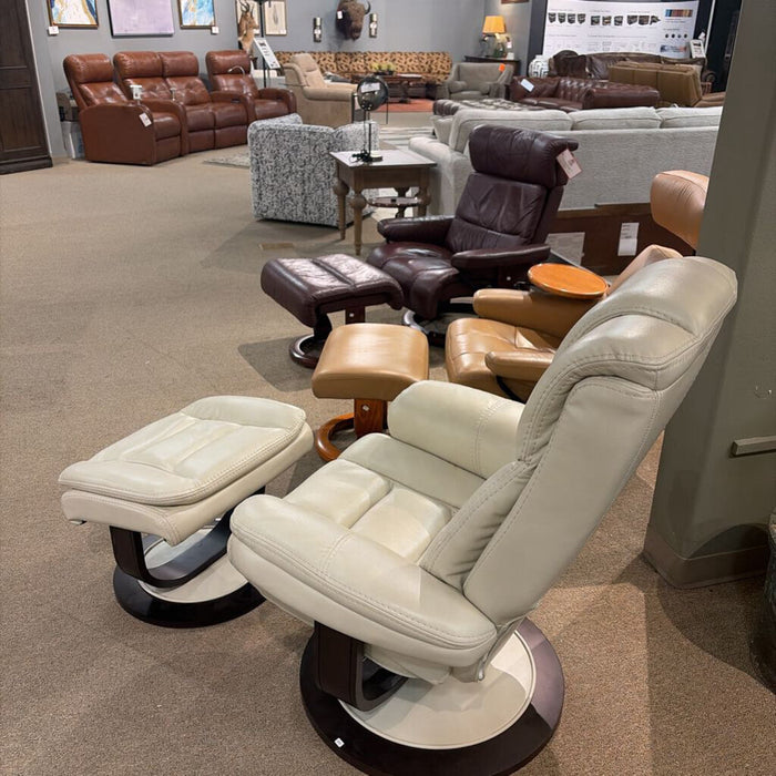 Tan/White Leather CH w/ Ottoman(ATH)
