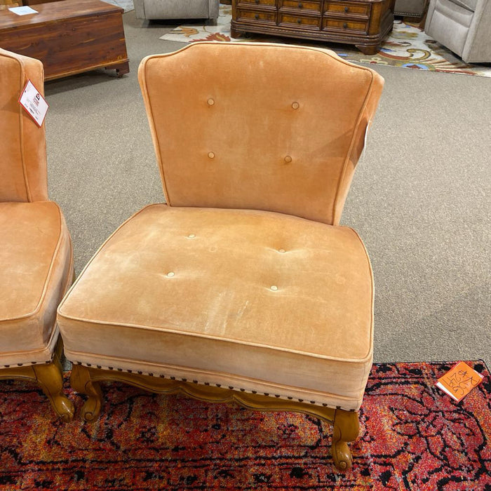 Antique Pink/Red Armless Chair(SK)