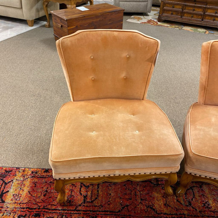 Antique Pink/Red Armless Chair(SK)