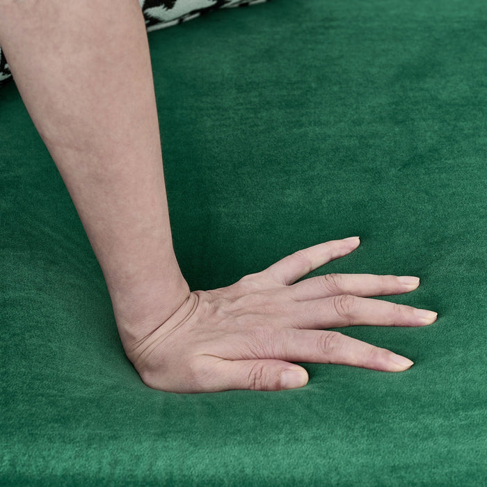 Chesterfield Set With Roll Armrest & Nailhead