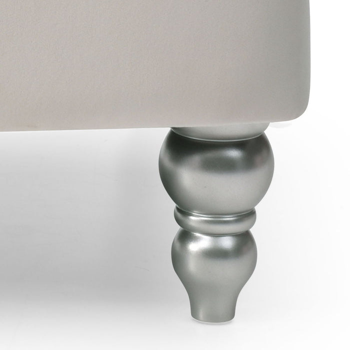 Traditional Armchair Elegant