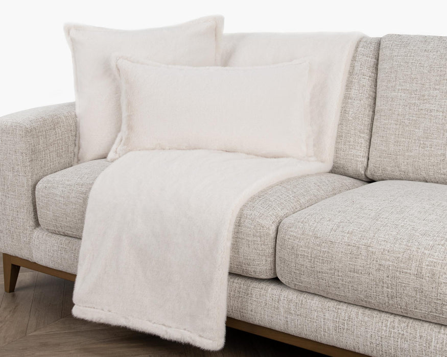 Throws - 50" x 70" TC Taiga Faux Fur Throw - Ivory