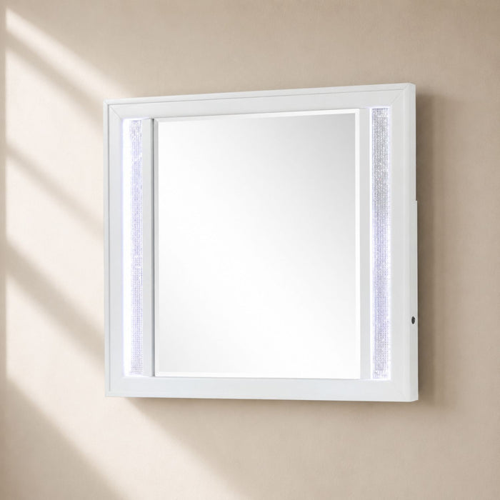 Abigale - Mirror For Dresser Top Made With LED (Includes Only Mirror) - White