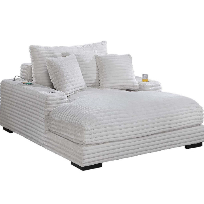 Chaise Lounge With 2 Cup Holders And USB Ports