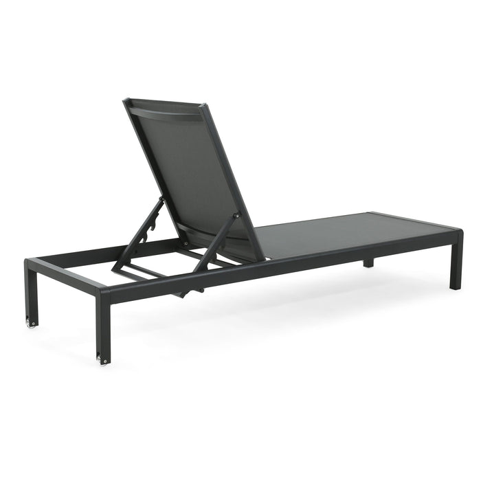 Outdoor Patio Chaise Lounge With 5 Reclining Positions
