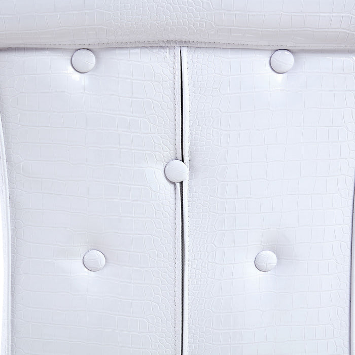 Bar Chairs With Crystal Clasp Design (Set of 2)