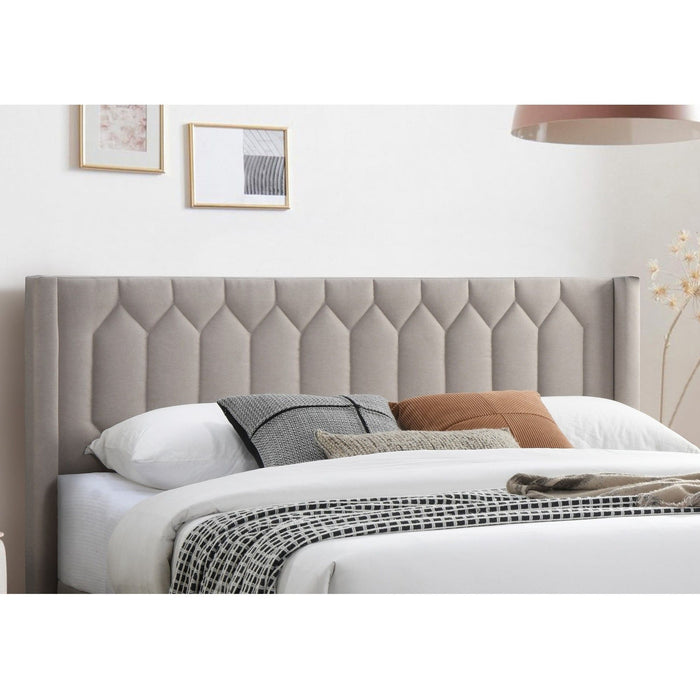 Platform Bed With Diamond Tufted Headboard