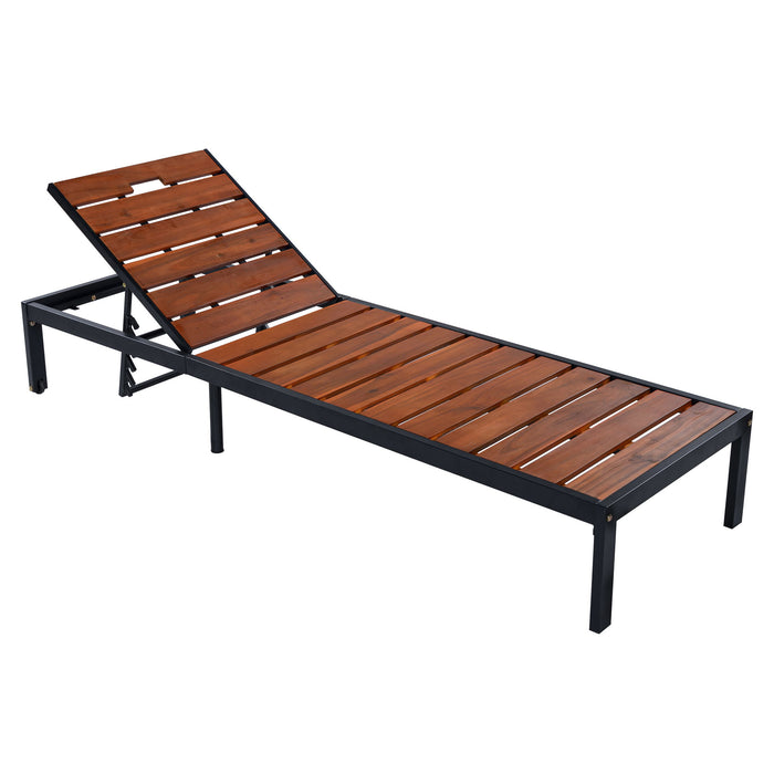 Outdoor Chaise With Adjustable Backrest