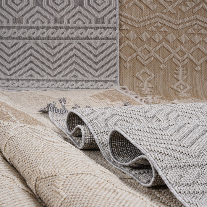 Guros - 6' X 9' Trellis Indoor / Outdoor Area Rug - Ivory