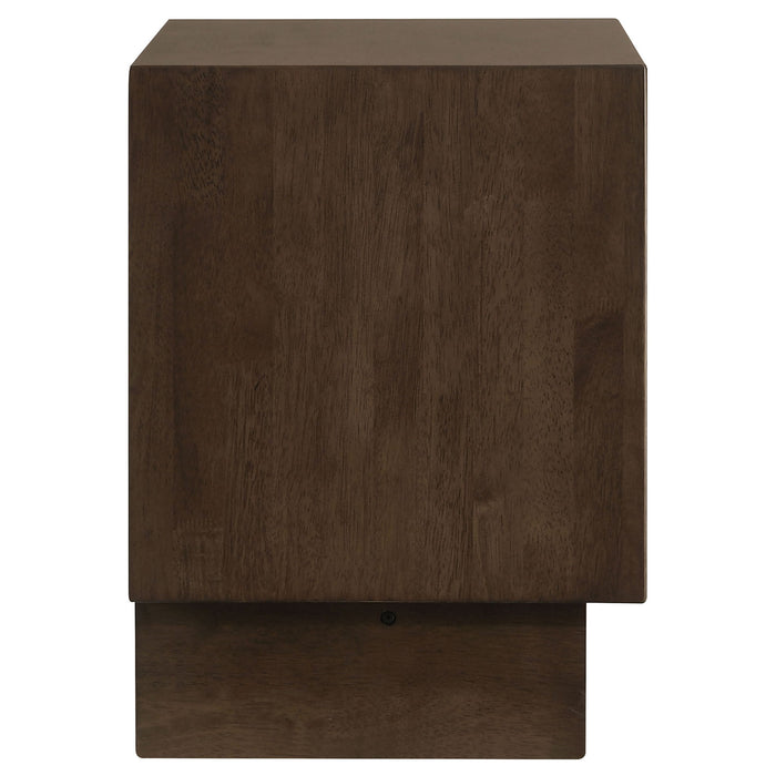 Hemlock - 2 Drawer Nightstand Bedside Table - Brown