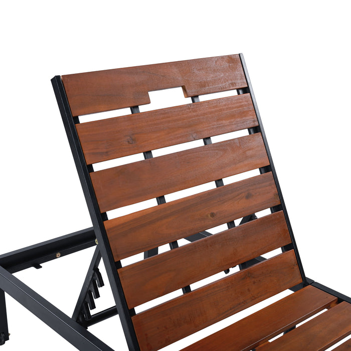 Outdoor Chaise With Adjustable Backrest