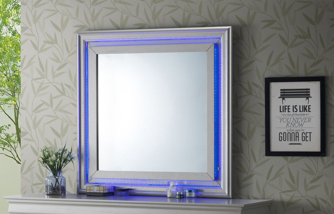 Lorana - Elegant Transitional LED Mirror